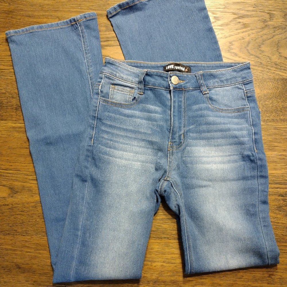 Love Revival Jeans